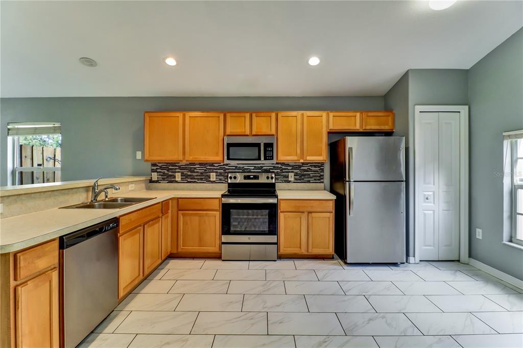 4305 Mutter Road St. Cloud, FL 34769 - Photo 4 of 23