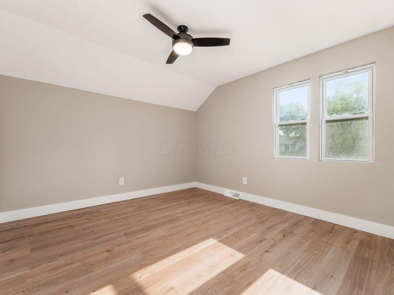 7603 Satterfield Road Columbus, OH 43235 - Photo 22 of 29 second story bed 1