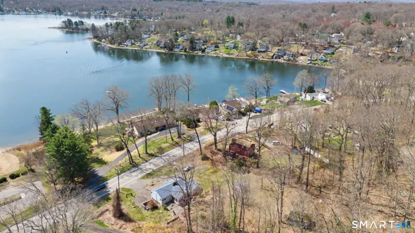 $375,000 | 2288 Main Street, Coventry, CT 06238