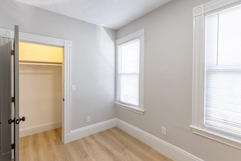 628 East 6th Street, Unit 2 Boston, MA 02127 - Photo 5 of 13