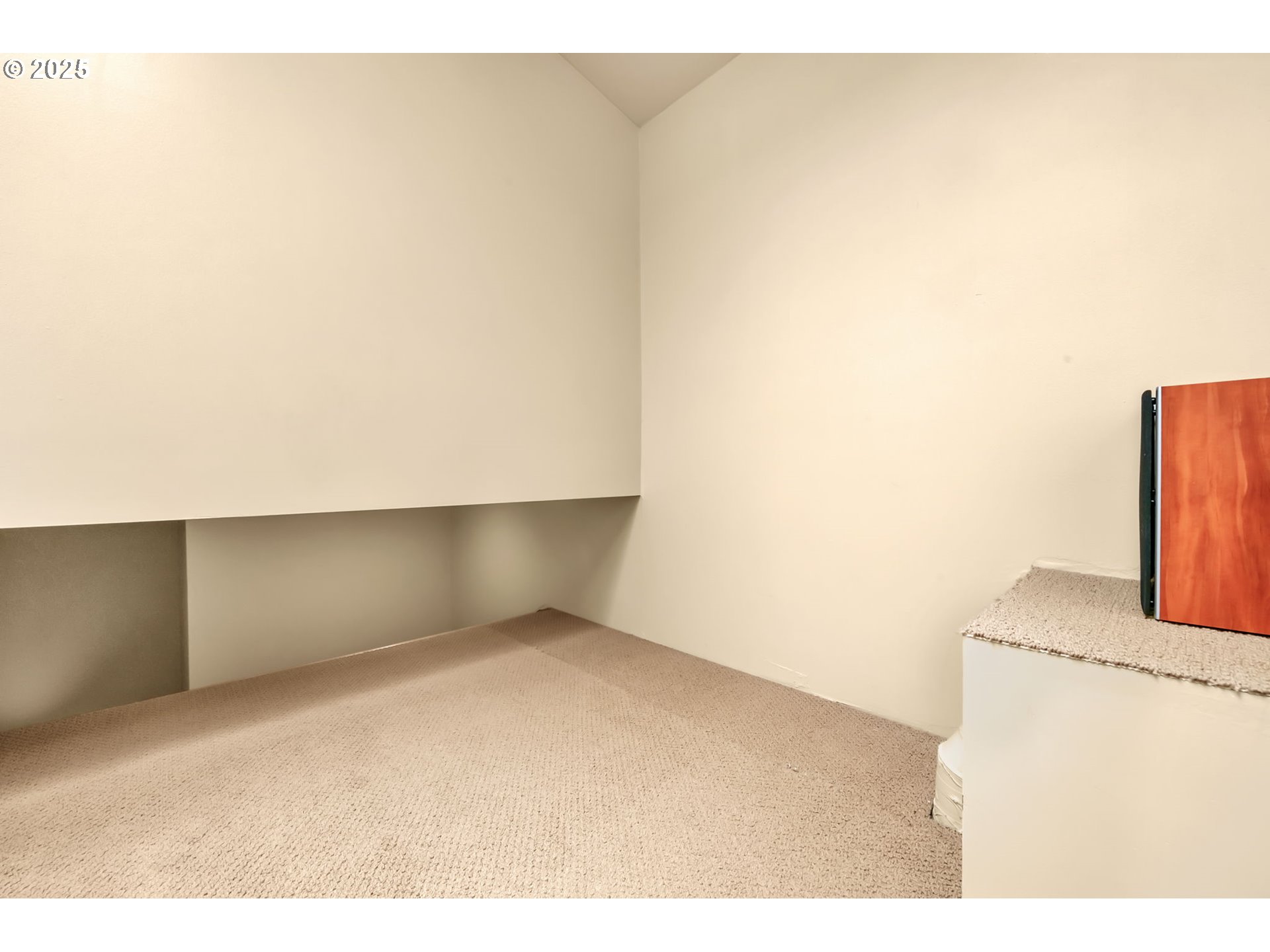 650 West 12th Avenue, Unit 211 Eugene, OR 97402 - Photo 17 of 39 a view of an empty room