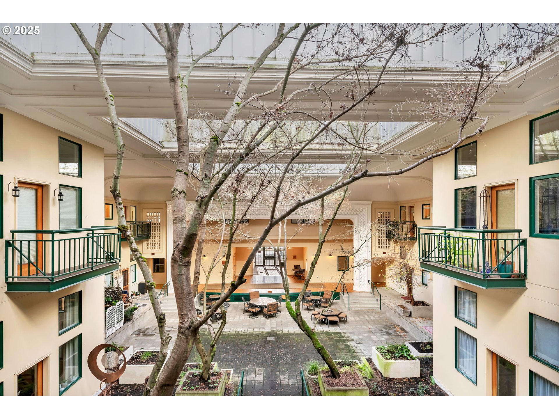 650 West 12th Avenue, Unit 211 Eugene, OR 97402 - Photo 27 of 39 a picture of a building