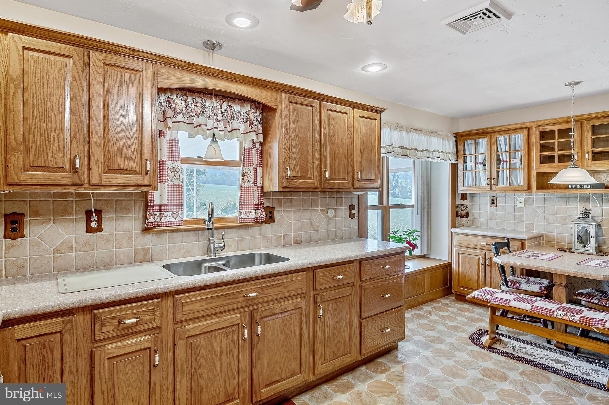 2269 Stoverstown Road Spring Grove, PA 17362 - Photo 15 of 34 Gallery Image 15