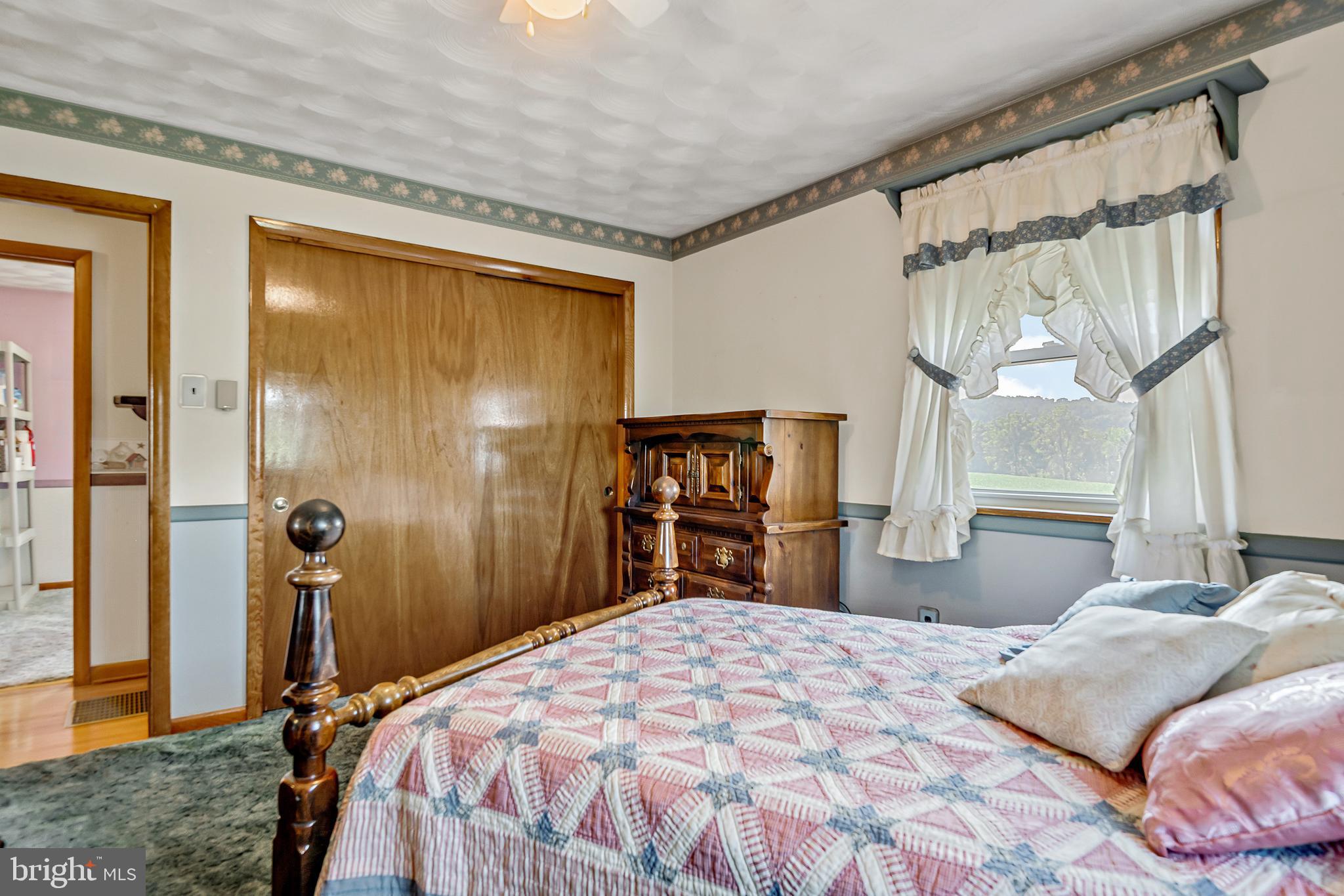 2269 Stoverstown Road Spring Grove, PA 17362 - Photo 16 of 34 Gallery Image 16