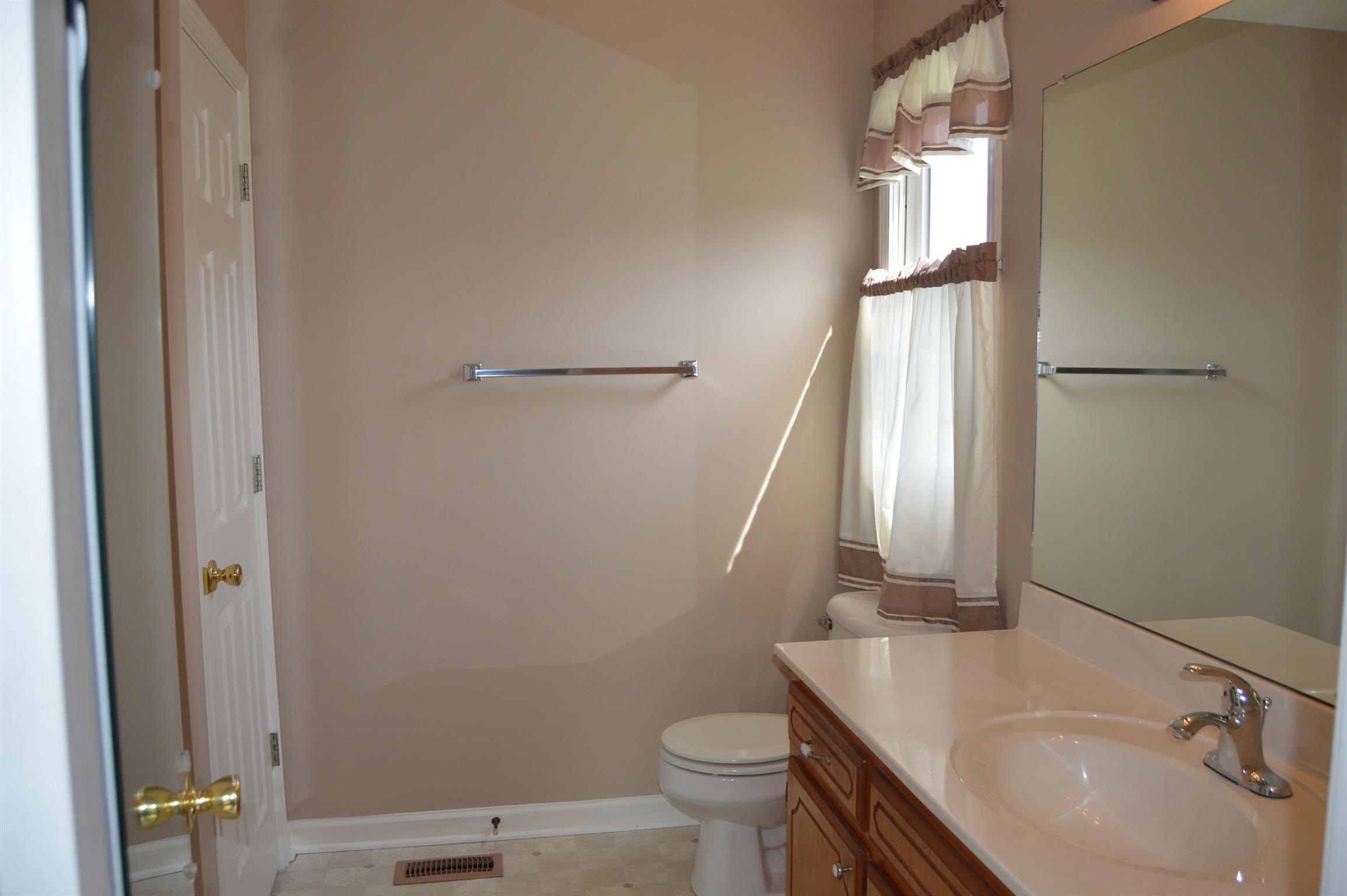 2711 Cunningham View Road Palmyra, TN 37142 - Photo 12 of 19 Gallery Image 12