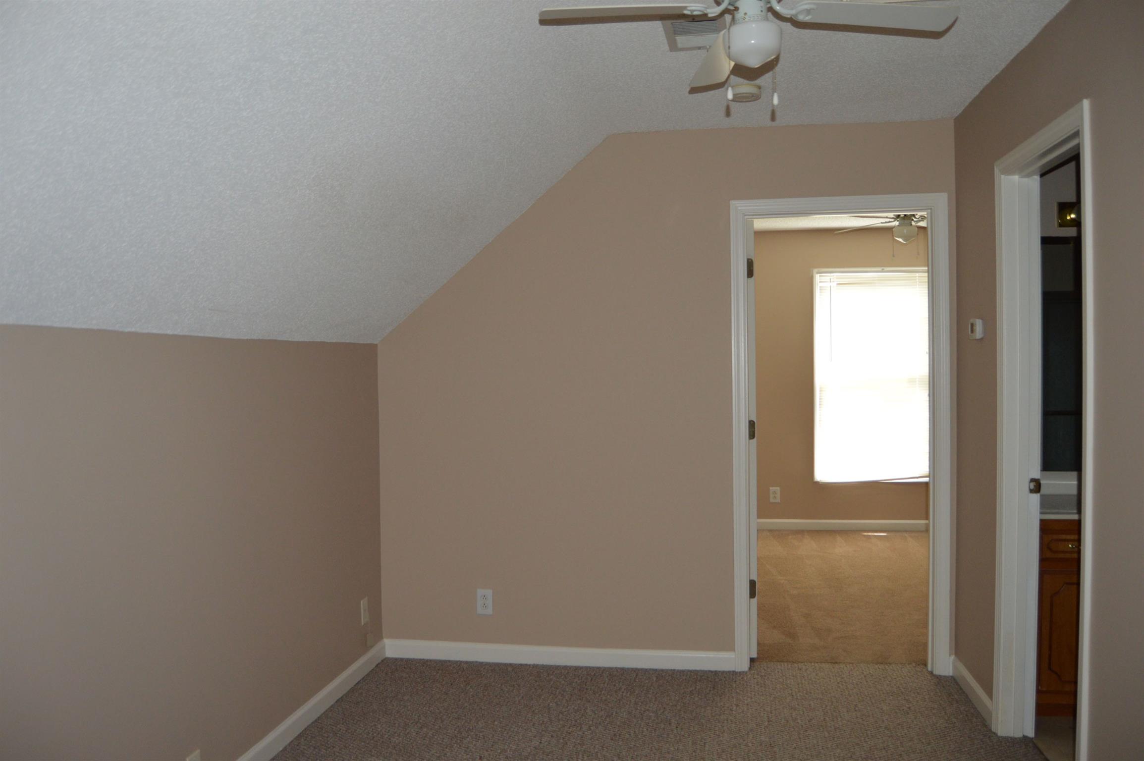 2711 Cunningham View Road Palmyra, TN 37142 - Photo 14 of 19 Gallery Image 14