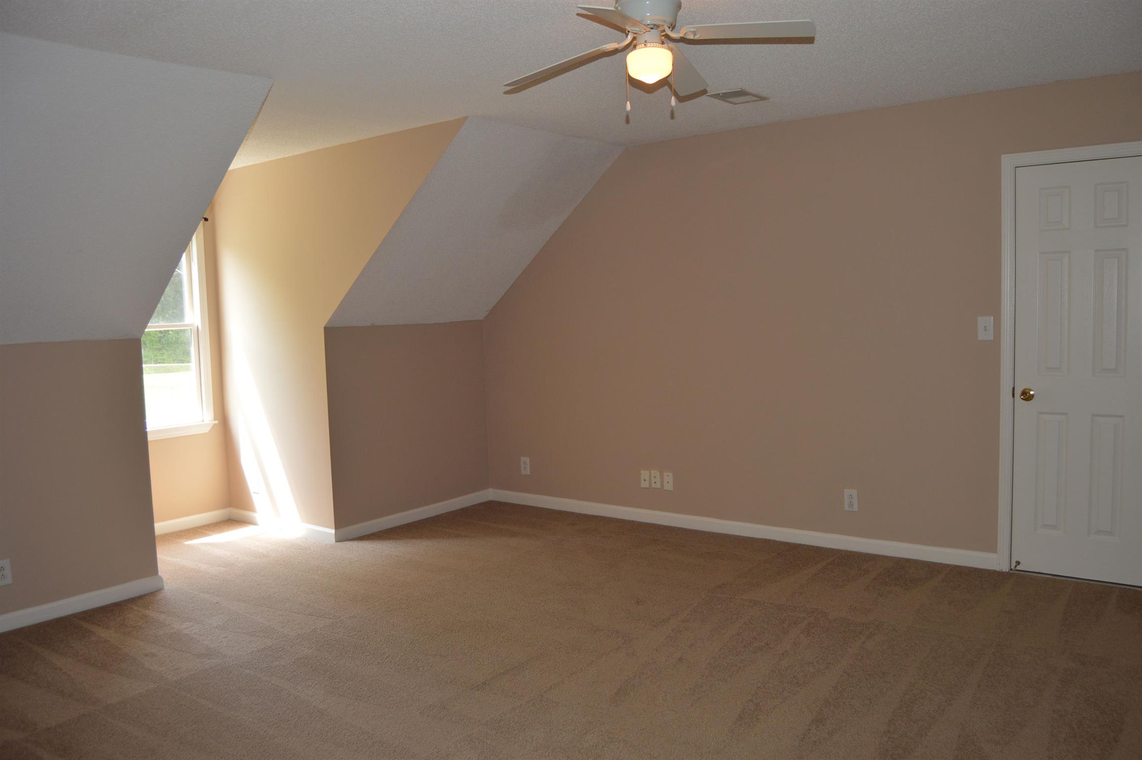 2711 Cunningham View Road Palmyra, TN 37142 - Photo 15 of 19 Gallery Image 15