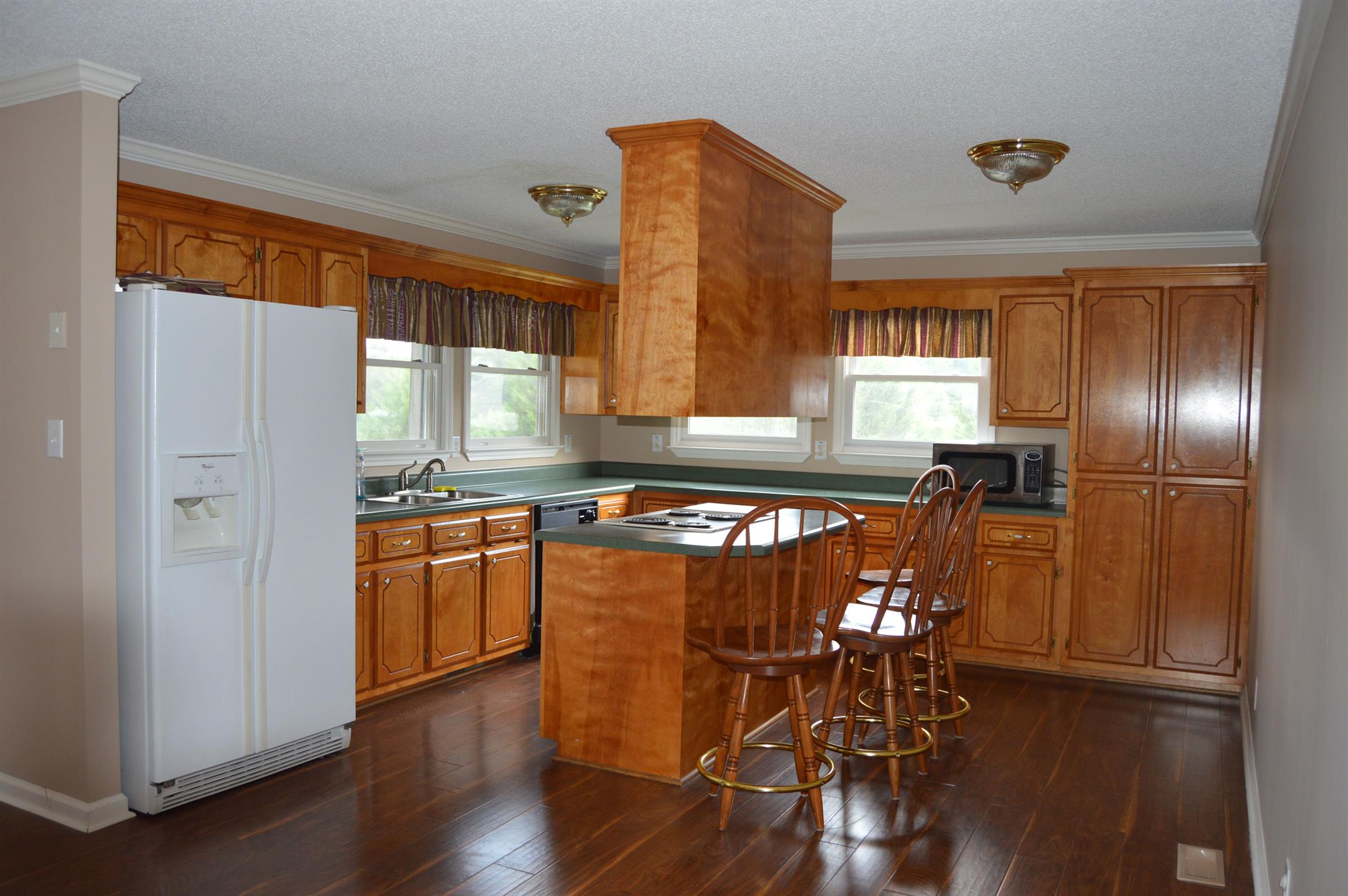 2711 Cunningham View Road Palmyra, TN 37142 - Photo 2 of 19 Gallery Image 2