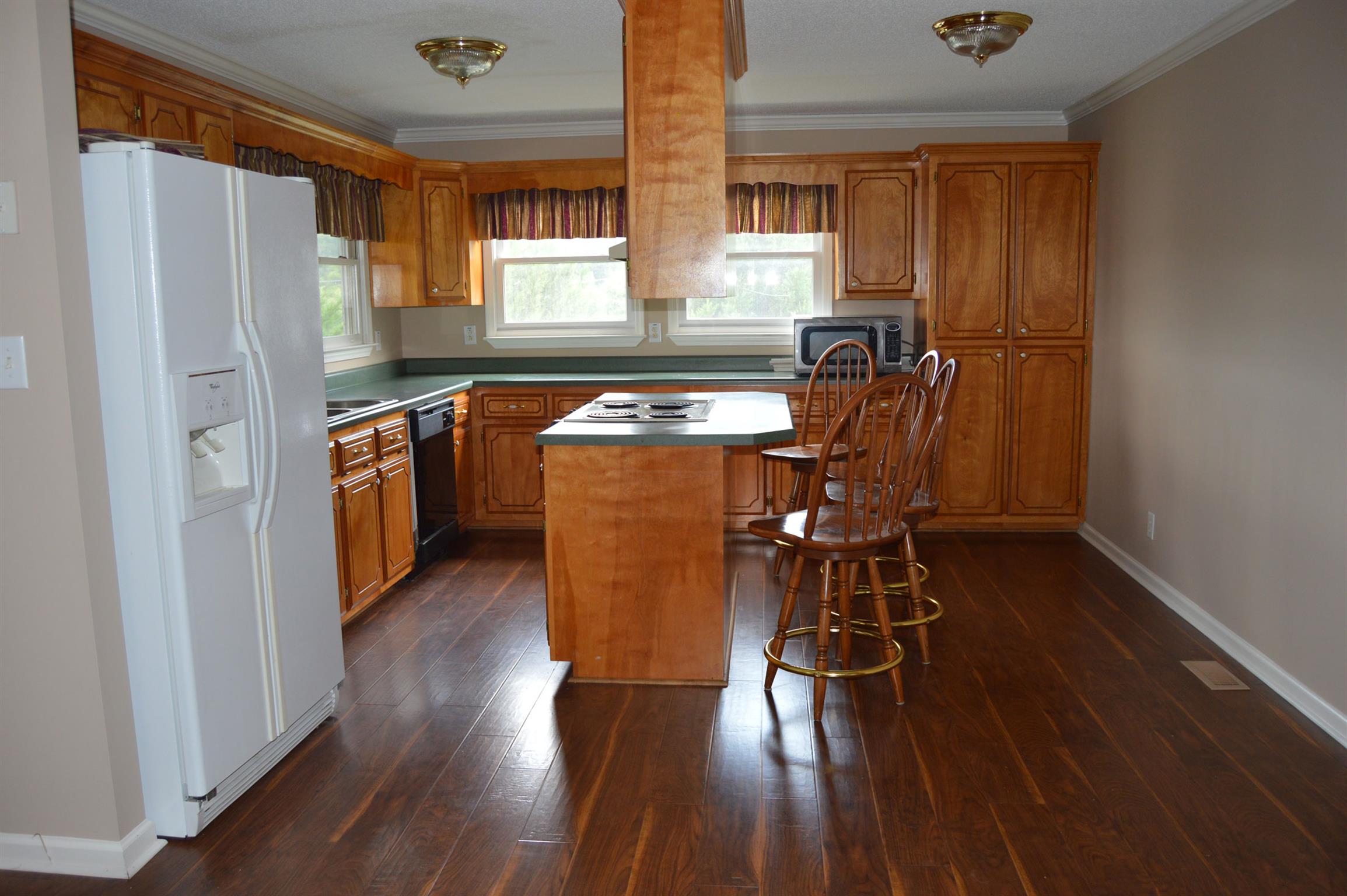 2711 Cunningham View Road Palmyra, TN 37142 - Photo 3 of 19 Gallery Image 3