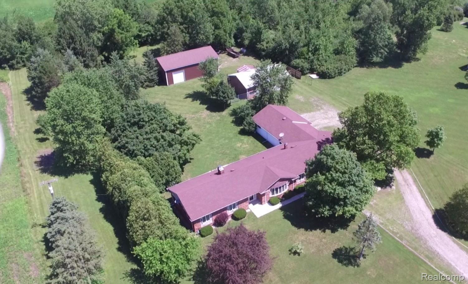 1865 Carter Road Carleton, MI 48117 - Photo 2 of 88 4.jpg