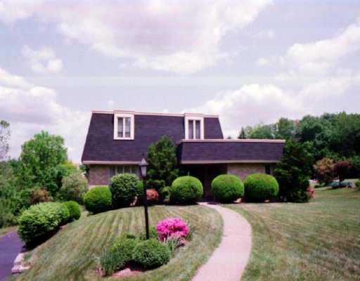 693 Harrogate Road Upper St. Clair, PA 15241 - Photo 1 of 1 Gallery Image 1