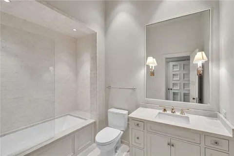 $5,995,000 | 27 Audubon Place, New Orleans, LA 70118