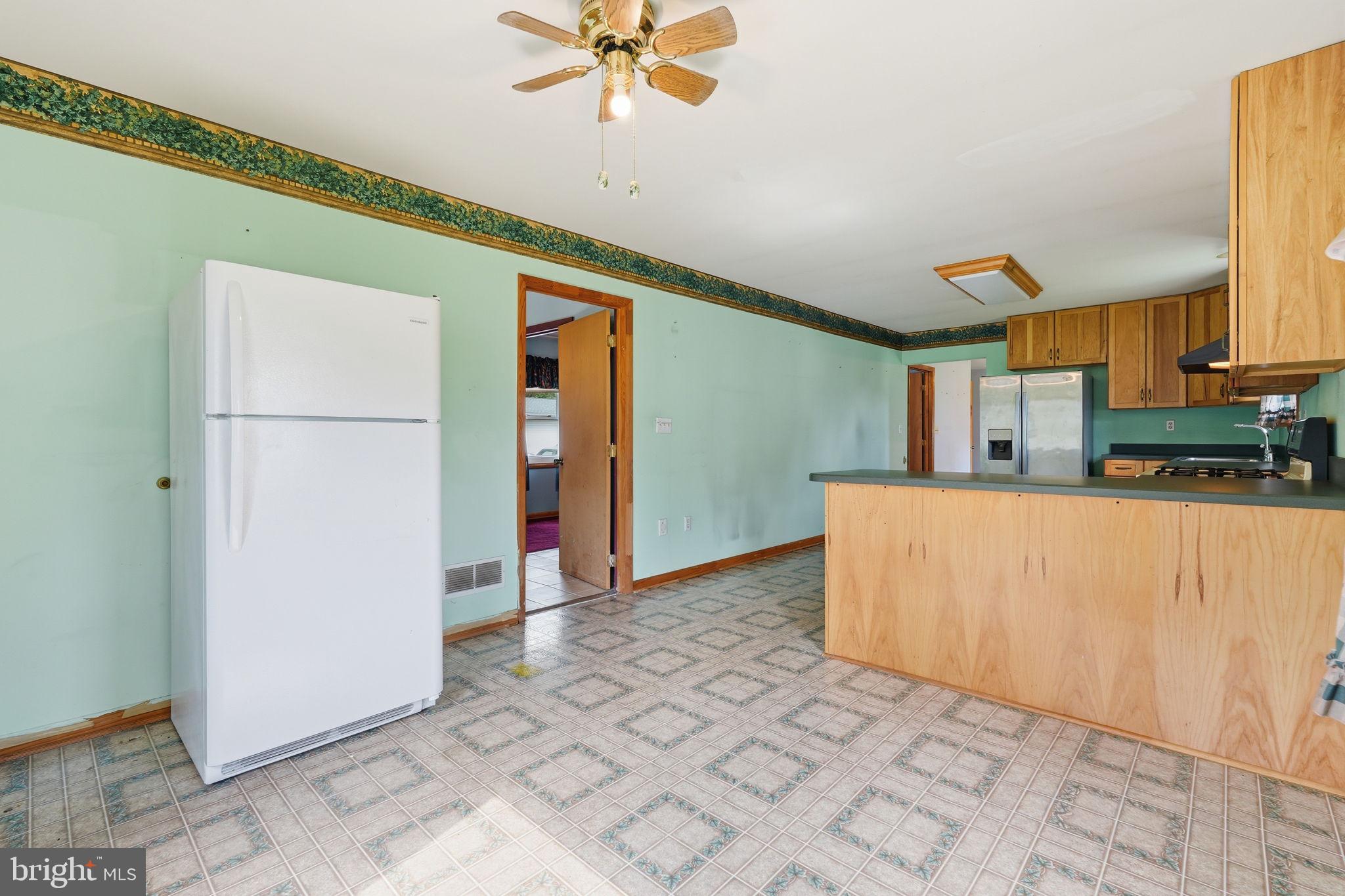 7924 Telegraph Road Severn, MD 21144 - Photo 13 of 39 Eat In Kitchen