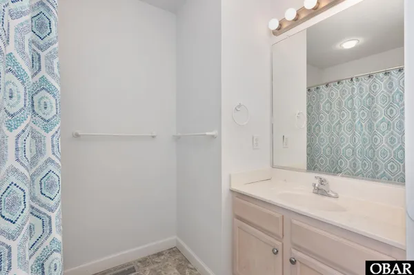 $749,000 | 25290 Sea Isle Hills Drive, Waves, NC 27982