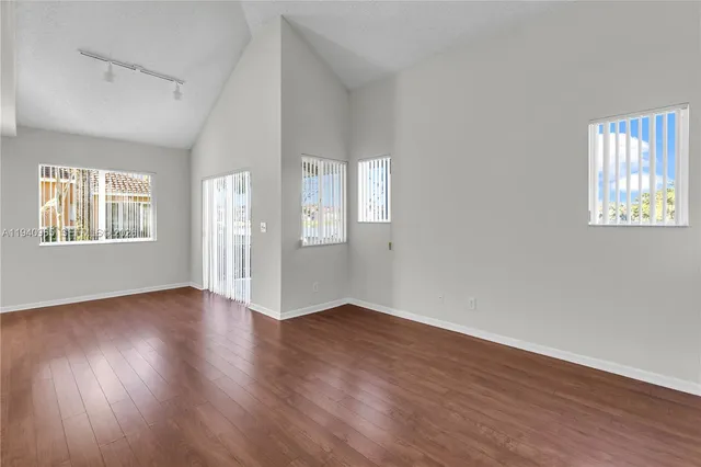 $3,000 | 801 Northwest 91st Terrace, Unit 801, Plantation, FL 33324