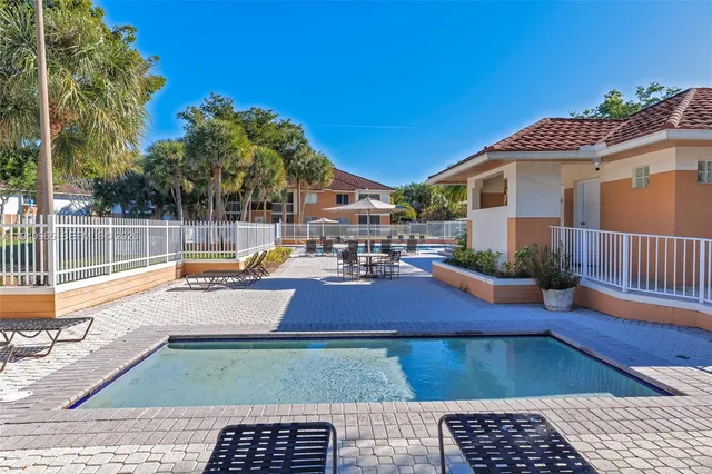 $3,000 | 801 Northwest 91st Terrace, Unit 801, Plantation, FL 33324