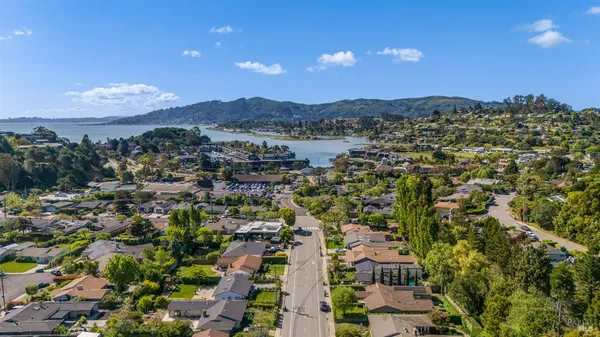 $1,800,000 | 152 Blackfield Drive, Tiburon, CA 94920