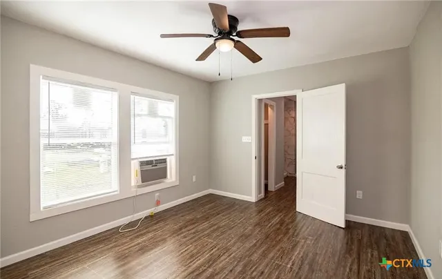 $1,100 | 2003 Woodlawn Street, Unit REAR, Victoria, TX 77901