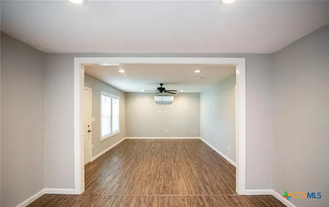 $1,100 | 2003 Woodlawn Street, Unit REAR, Victoria, TX 77901