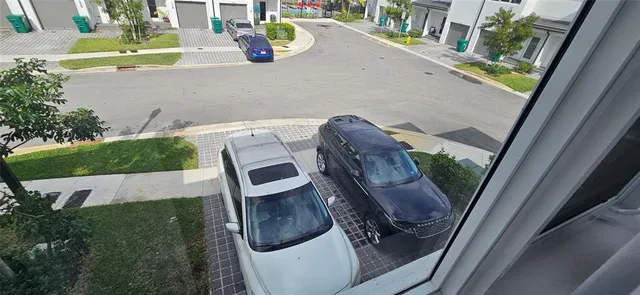 $2,950 | 5010 Southwest 37th Street, Unit 5010, West Park, FL 33023