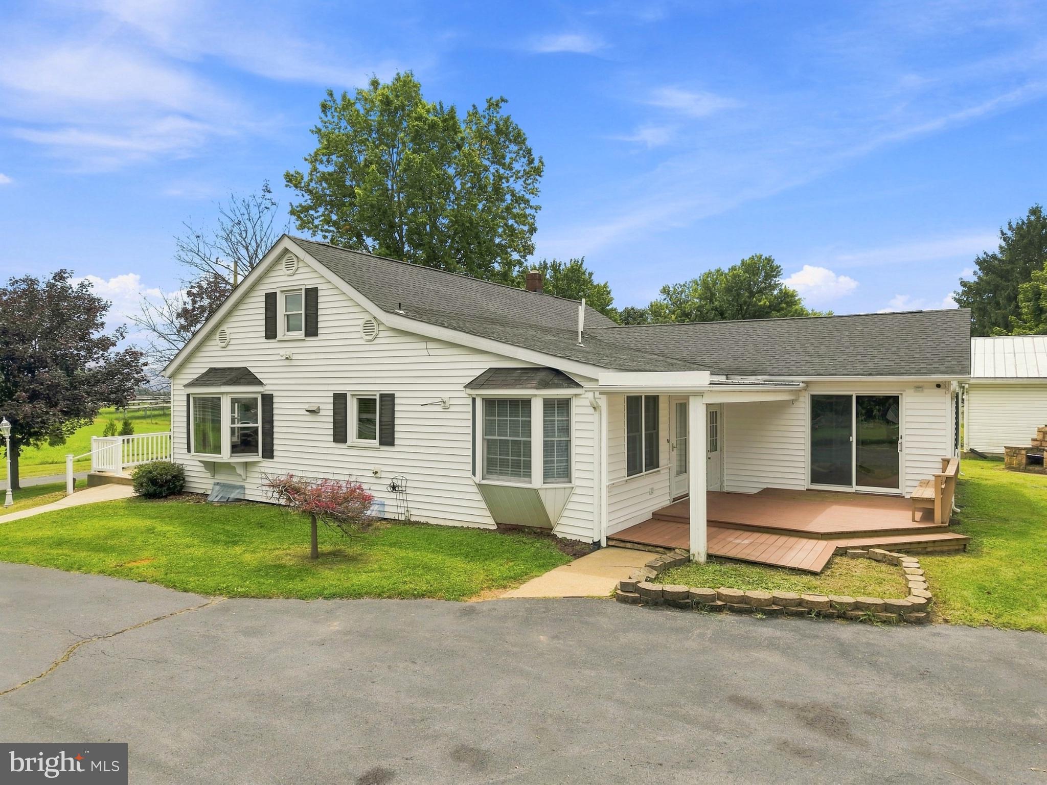 1749 Georgetown Road Mount Jackson, VA 22842 - Photo 3 of 72 Gallery Image 3