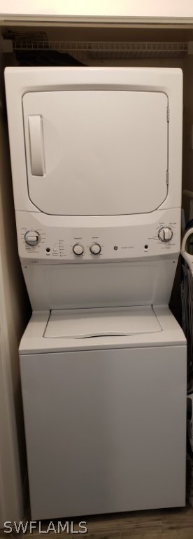 5313 Treetops Drive, Unit 202 Naples, FL 34113 - Photo 18 of 22 a close up view of washer and dryer