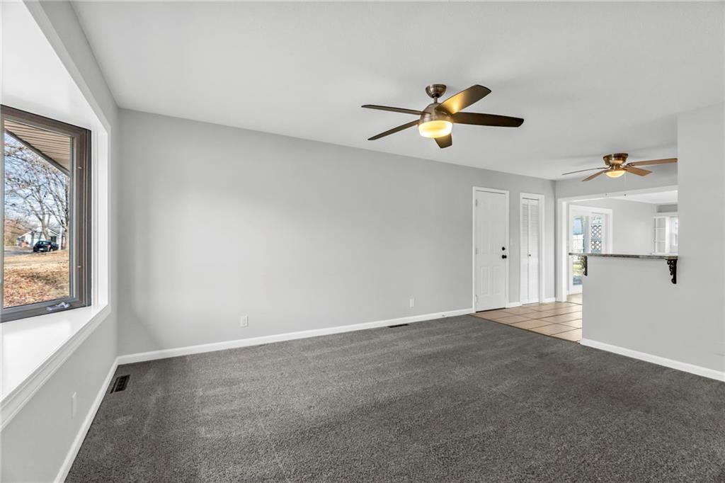 3021 Venus Street Independence, MO 64055 - Photo 4 of 31