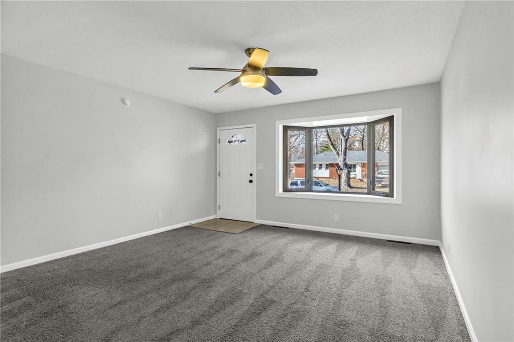 3021 Venus Street Independence, MO 64055 - Photo 5 of 31