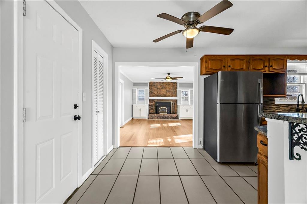 3021 Venus Street Independence, MO 64055 - Photo 8 of 31