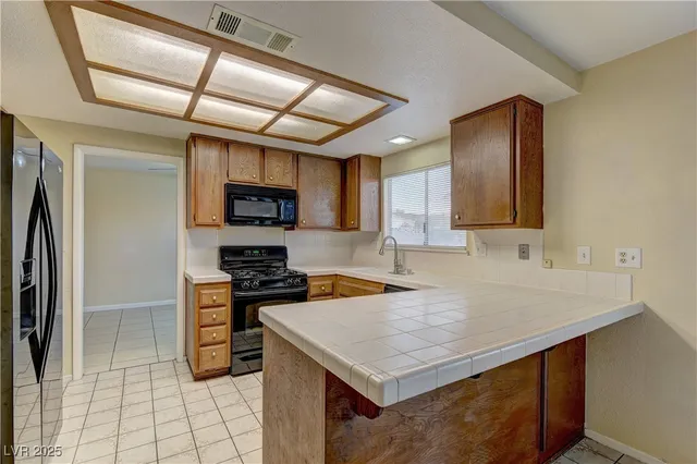 $1,864 | 6270 West Arcadia Avenue, Las Vegas, NV 89118