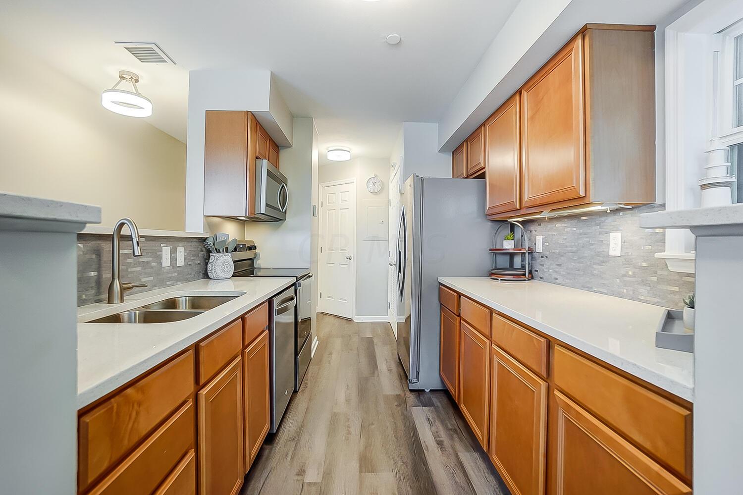 4401 Hunts Landing Road, Unit 301 Hebron, OH 43025 - Photo 12 of 41 Large updated galley kitchen