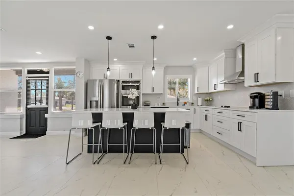 $3,000 | 1838 1st Avenue East, Bradenton, FL 34208