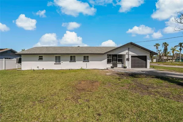 $3,000 | 1838 1st Avenue East, Bradenton, FL 34208