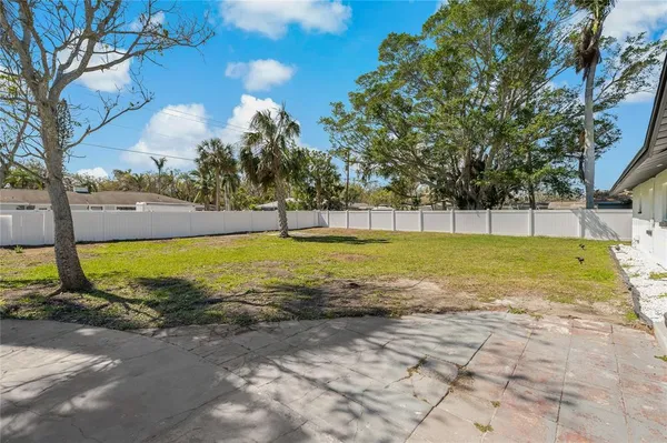 $3,000 | 1838 1st Avenue East, Bradenton, FL 34208