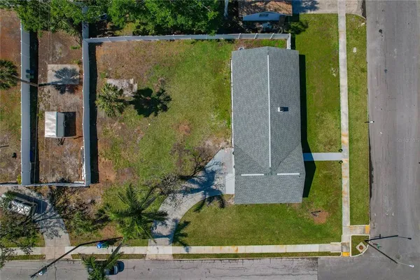 $3,000 | 1838 1st Avenue East, Bradenton, FL 34208