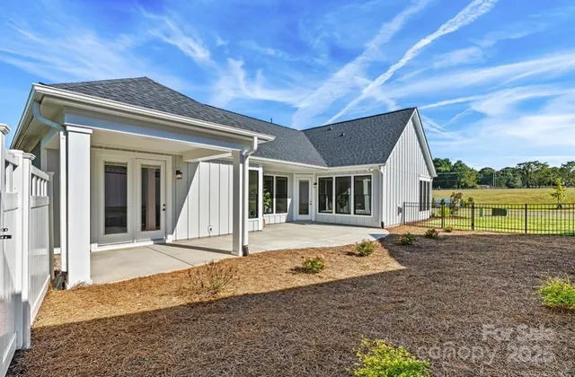 $520,990 | 4180 Crk Brg Circle, Charlotte, NC 28213