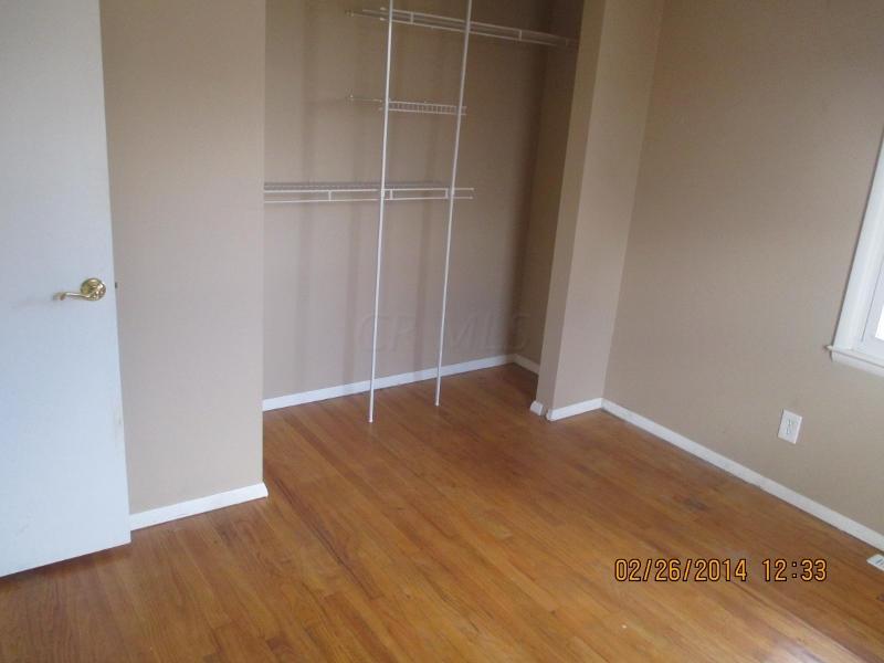 2185 Case Road Columbus, OH 43224 - Photo 8 of 11