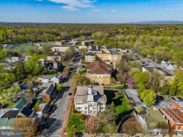$899,000 | 301 East German Street, Shepherdstown, WV 25443