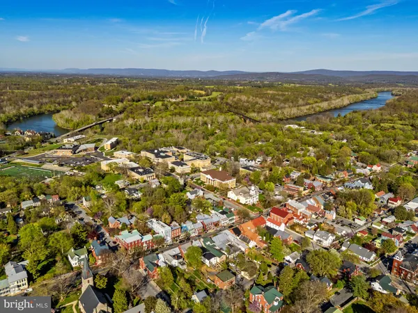 $899,000 | 301 East German Street, Shepherdstown, WV 25443