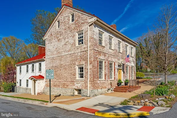 $899,000 | 301 East German Street, Shepherdstown, WV 25443