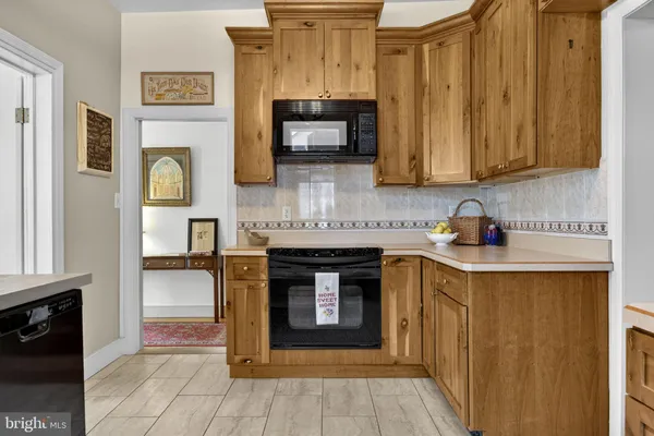$899,000 | 301 East German Street, Shepherdstown, WV 25443