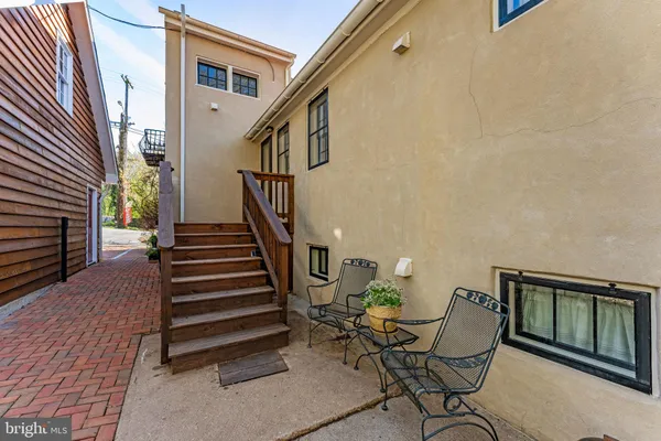 $899,000 | 301 East German Street, Shepherdstown, WV 25443