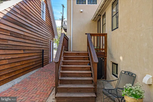 $899,000 | 301 East German Street, Shepherdstown, WV 25443