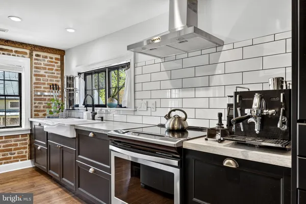 $899,000 | 301 East German Street, Shepherdstown, WV 25443