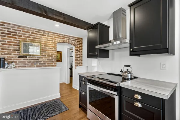 $899,000 | 301 East German Street, Shepherdstown, WV 25443