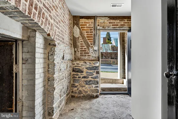 $899,000 | 301 East German Street, Shepherdstown, WV 25443