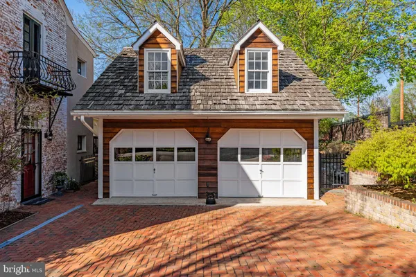 $899,000 | 301 East German Street, Shepherdstown, WV 25443