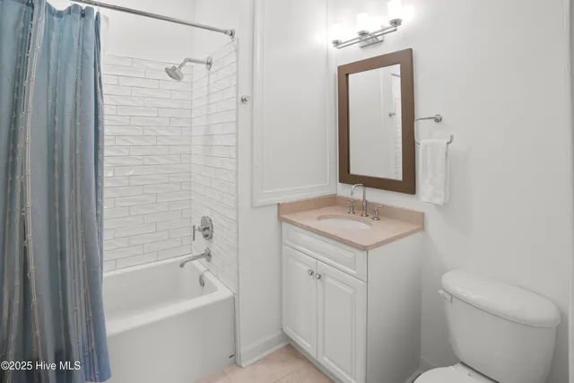 $399,000 | 411 Nicks Way, Unit B, Southport, NC 28461