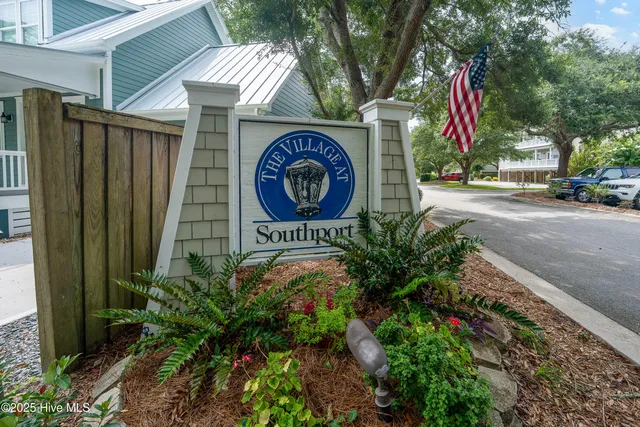 $399,000 | 411 Nicks Way, Unit B, Southport, NC 28461