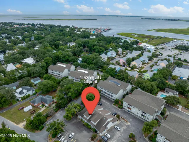 $399,000 | 411 Nicks Way, Unit B, Southport, NC 28461